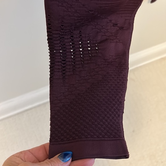 Athleta Halasana Seamless Leggings Aubergine - Picture 8 of 8